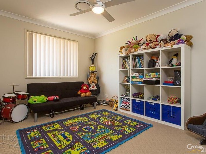 15 Aspen Place, Redland Bay QLD 4165