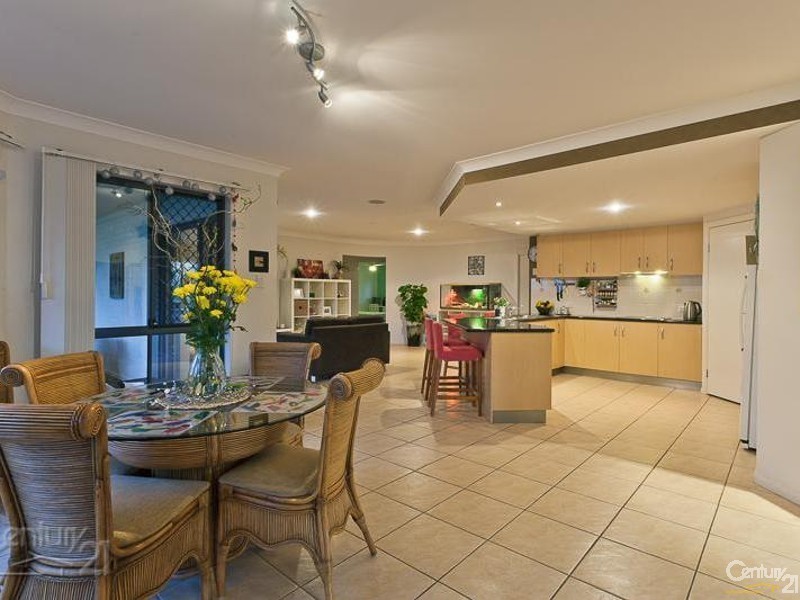 36 Bedarra Street, Redland Bay QLD 4165