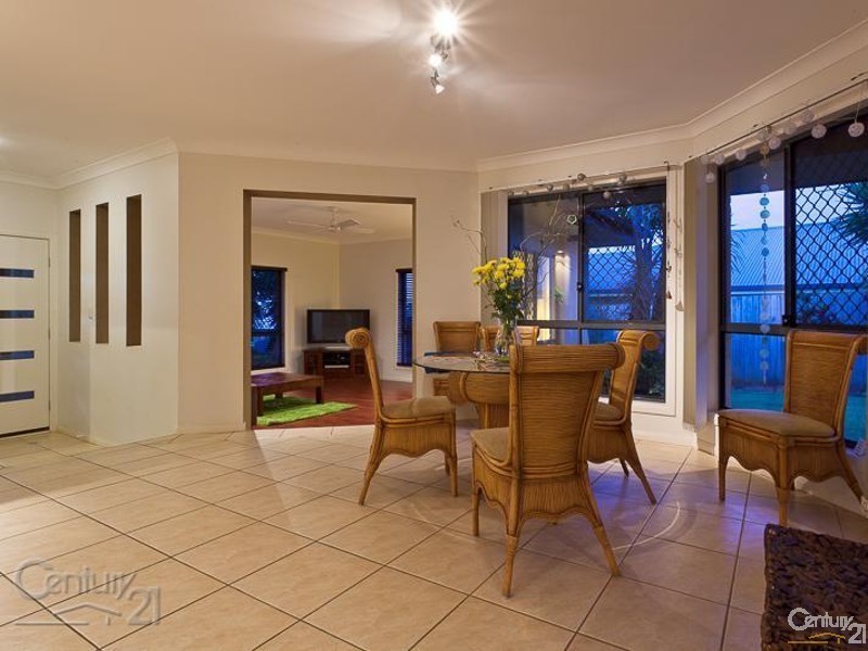 36 Bedarra Street, Redland Bay QLD 4165