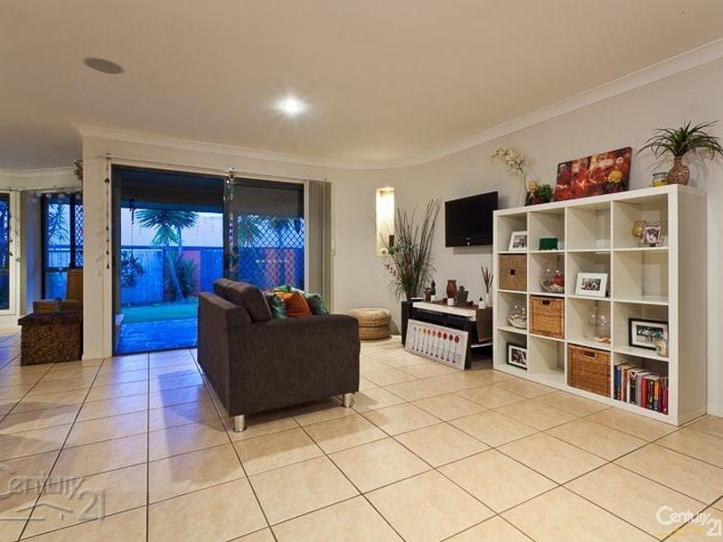 36 Bedarra Street, Redland Bay QLD 4165