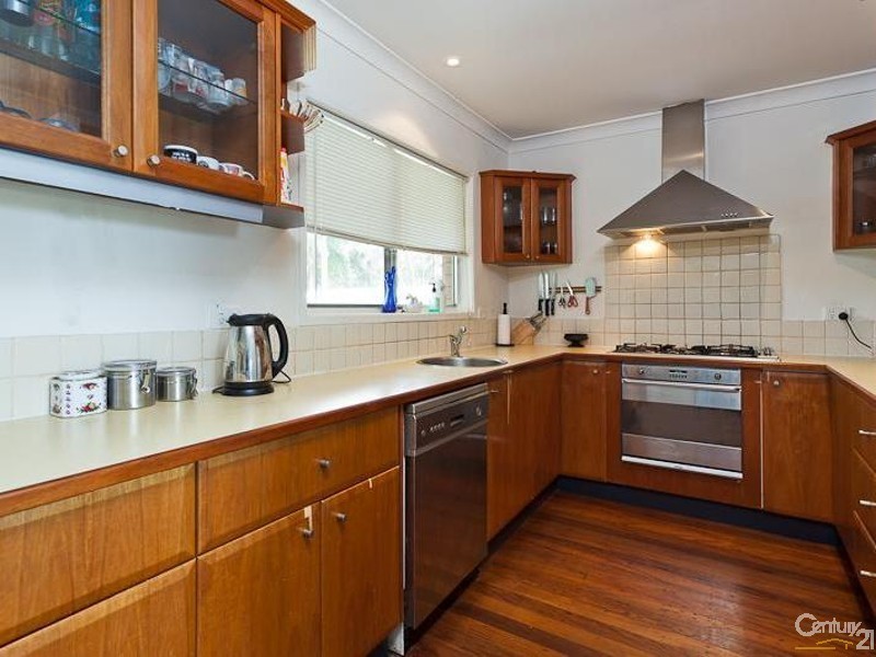 1 Junee St, Redland Bay QLD 4165