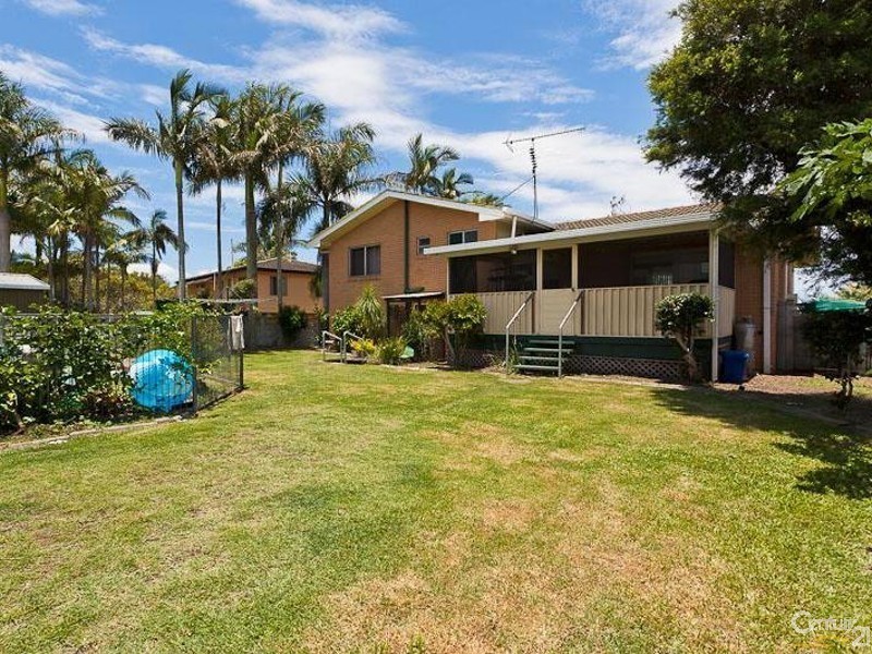 1 Junee St, Redland Bay QLD 4165