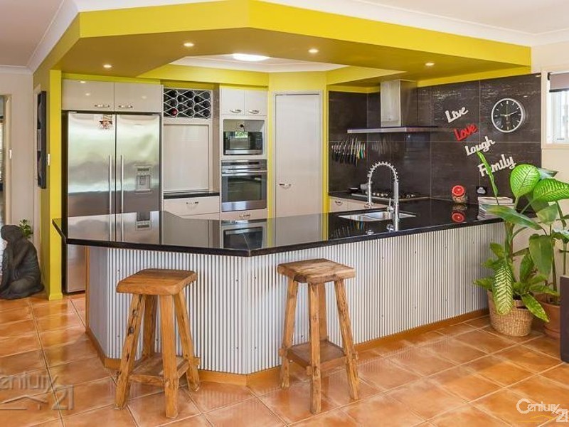 16 Braemar Court, Redland Bay QLD 4165