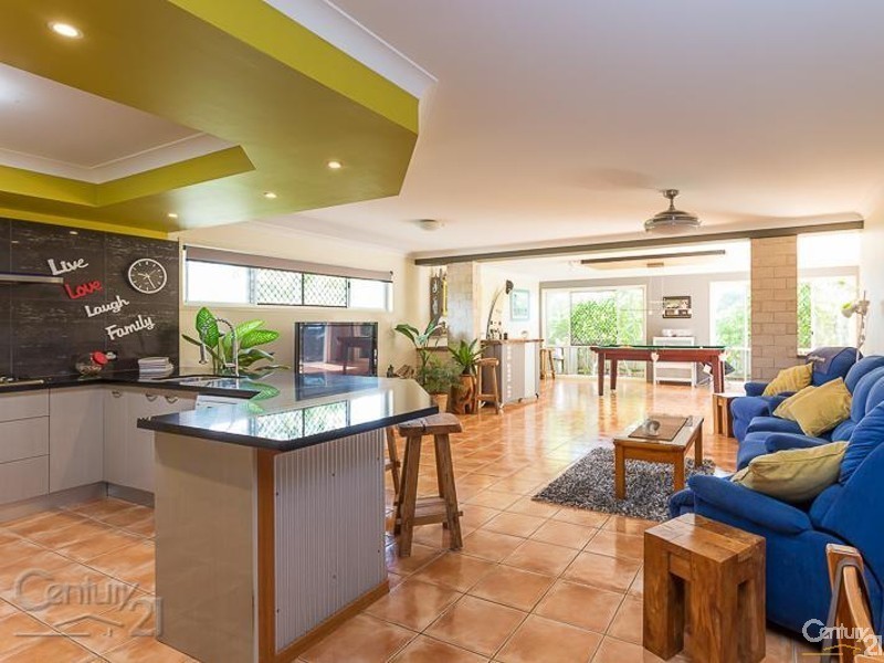 16 Braemar Court, Redland Bay QLD 4165