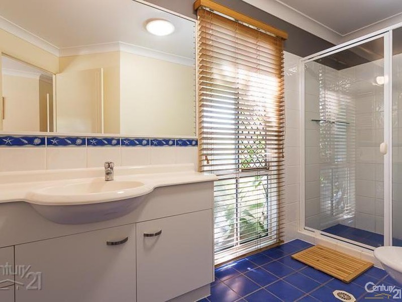 16 Braemar Court, Redland Bay QLD 4165