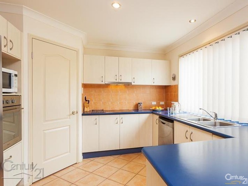 10 St Clair Court, Redland Bay QLD 4165