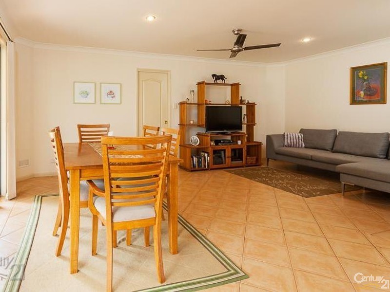 10 St Clair Court, Redland Bay QLD 4165