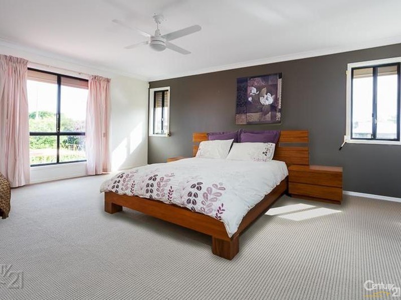 111 Habitat Dve, Redland Bay QLD 4165