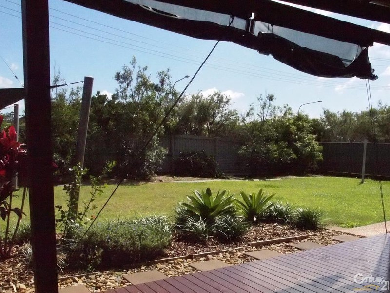 111 Habitat Dve, Redland Bay QLD 4165