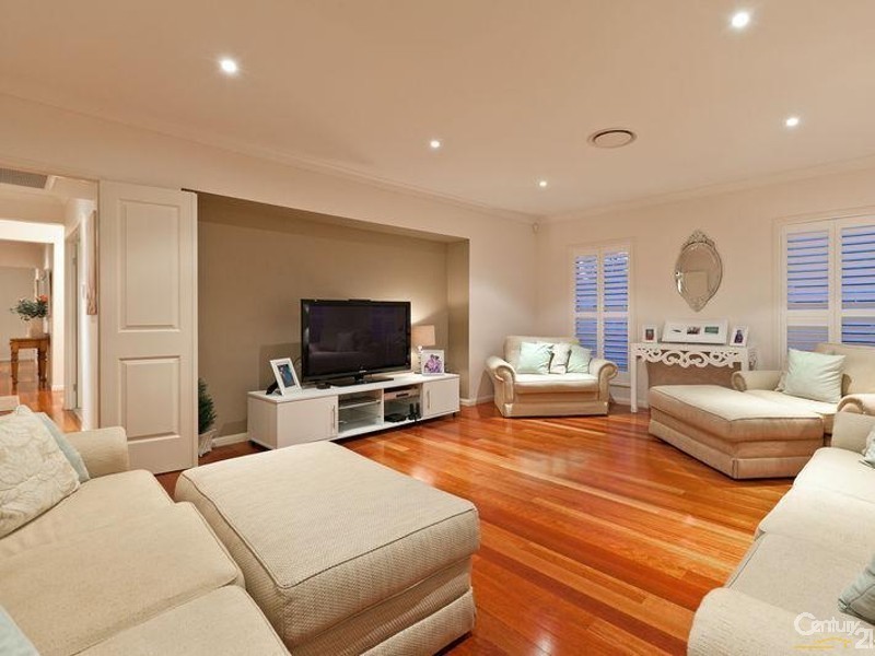 15 Brampton Close, Redland Bay QLD 4165