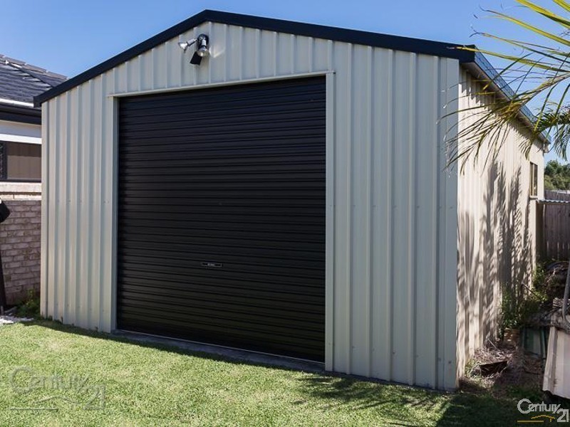 11 Foote Street, Redland Bay QLD 4165