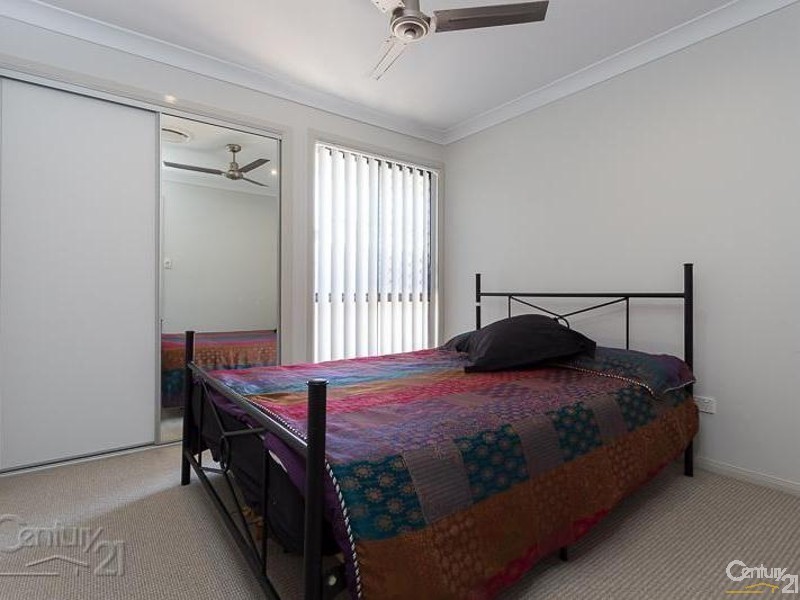 11 Foote Street, Redland Bay QLD 4165