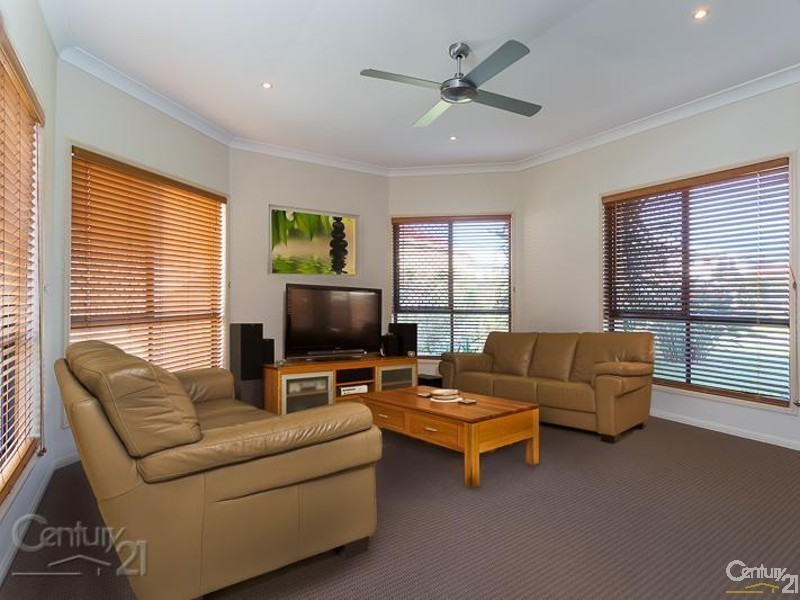 3 St Clair Court, Redland Bay QLD 4165