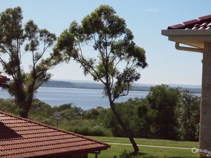 3 St Clair Court, Redland Bay QLD 4165