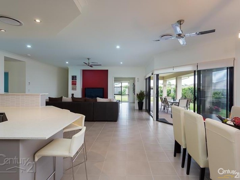 41 Denham Boulevard, Redland Bay QLD 4165