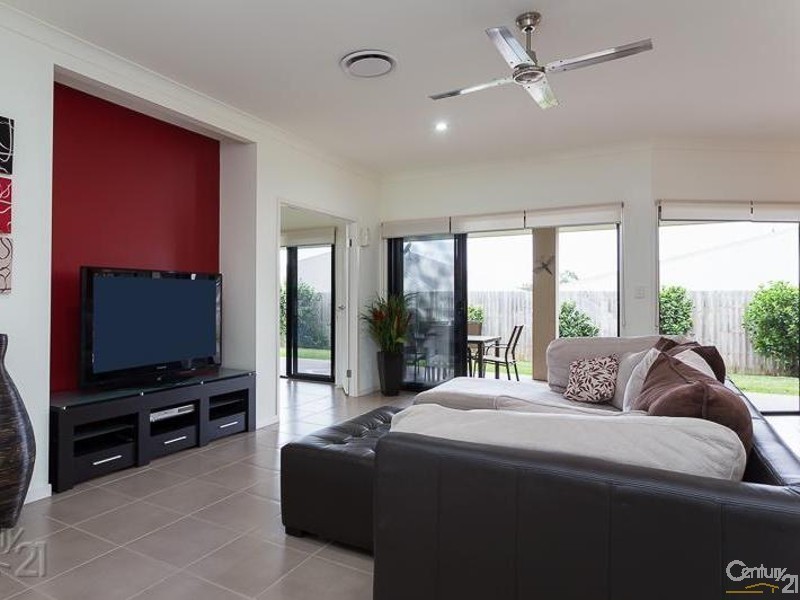 41 Denham Boulevard, Redland Bay QLD 4165
