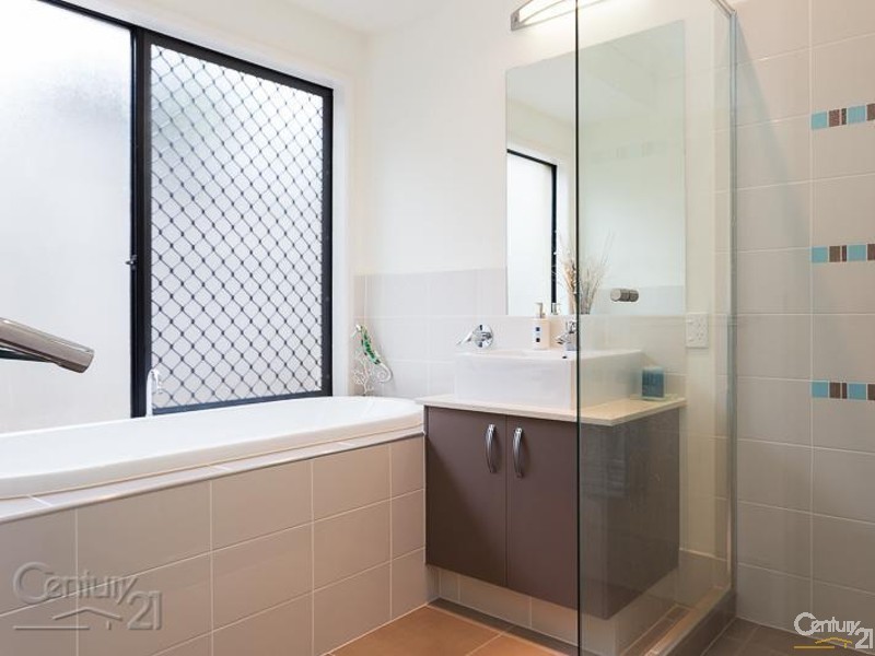 41 Denham Boulevard, Redland Bay QLD 4165
