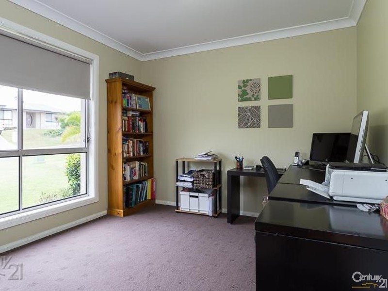 56 Aquila Street, Redland Bay QLD 4165