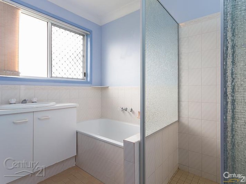 21 Lisa Street, Redland Bay QLD 4165