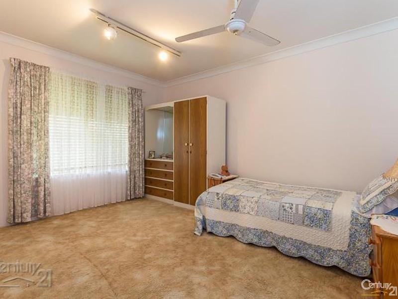 21 Lisa Street, Redland Bay QLD 4165