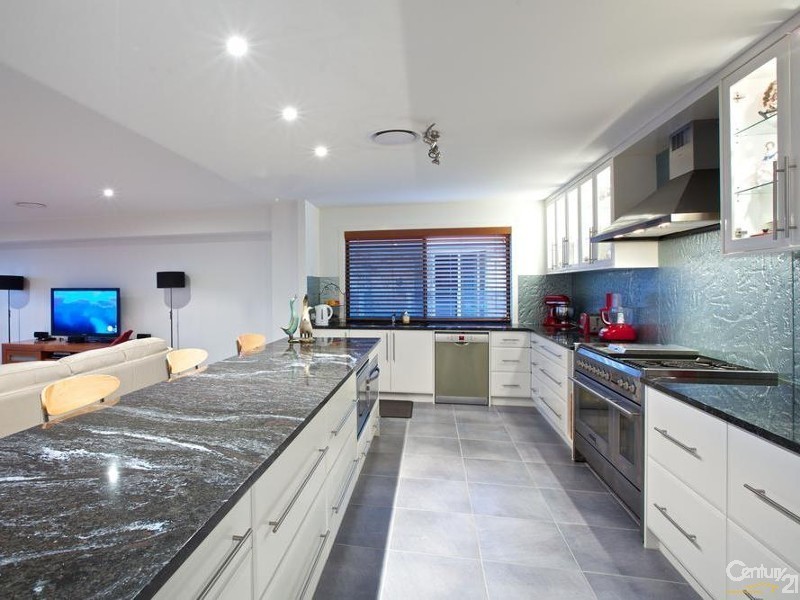 2a Waterfront Easement, Redland Bay QLD 4165