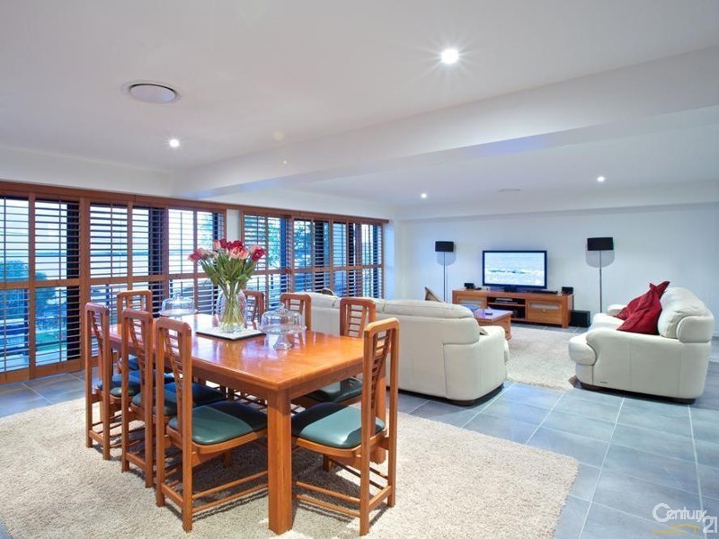 2a Waterfront Easement, Redland Bay QLD 4165