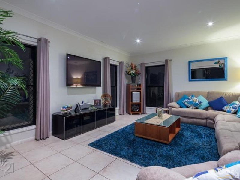 6 Saltwater Place, Redland Bay QLD 4165