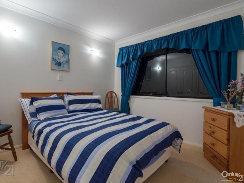 6 Saltwater Place, Redland Bay QLD 4165