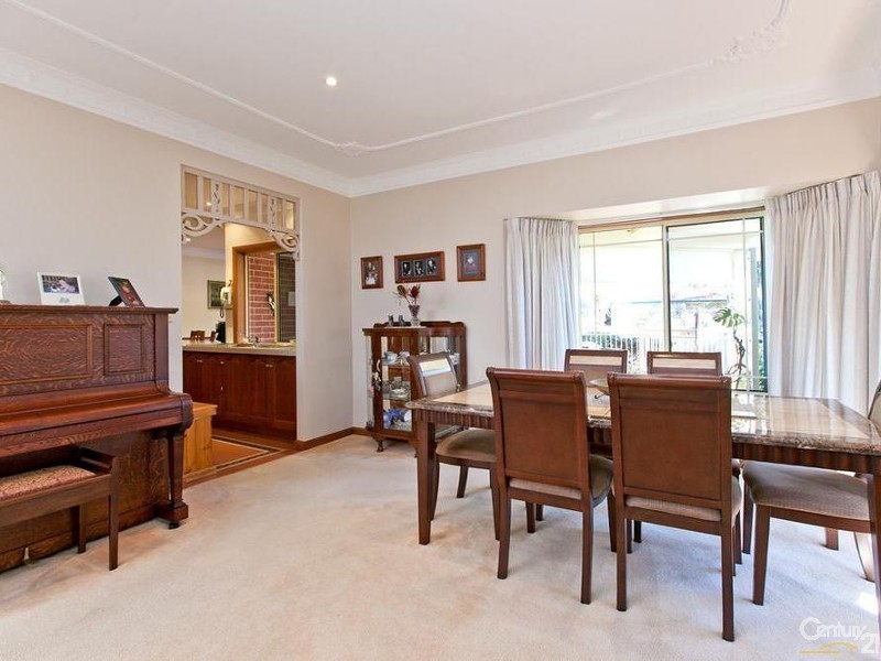 32 The Boulevard, Redland Bay QLD 4165