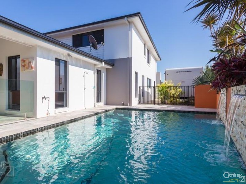 11 Ebony Cres, Redland Bay QLD 4165