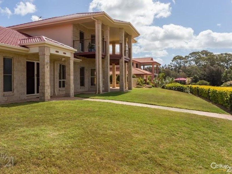 8 Talburpin Esplanade, Redland Bay QLD 4165