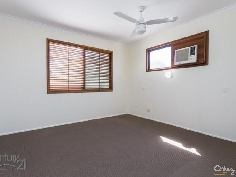 16 Lisa Street, Redland Bay QLD 4165