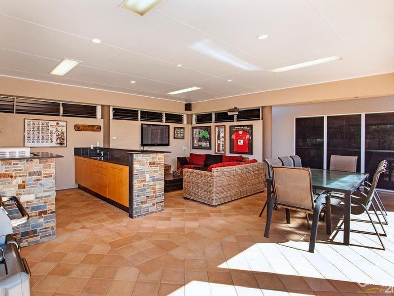 36 Zephyr Court, Birkdale QLD 4159