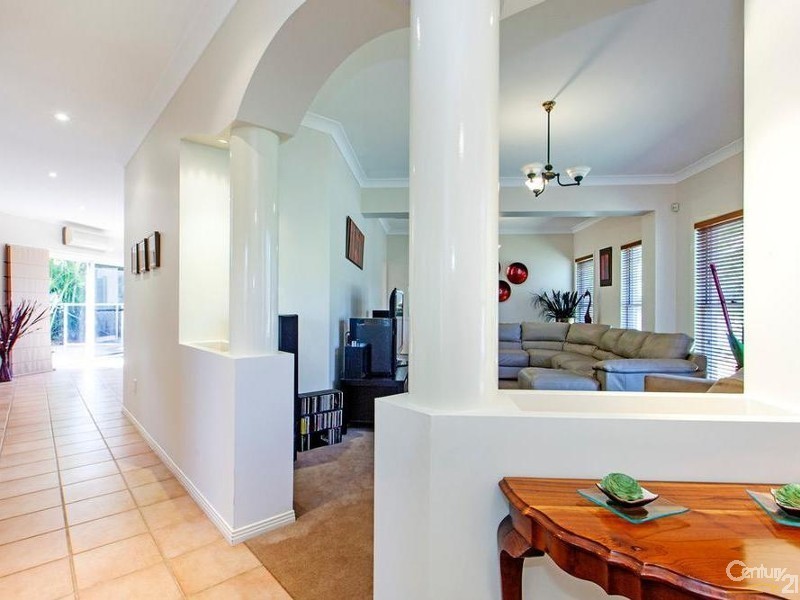 36 Zephyr Court, Birkdale QLD 4159