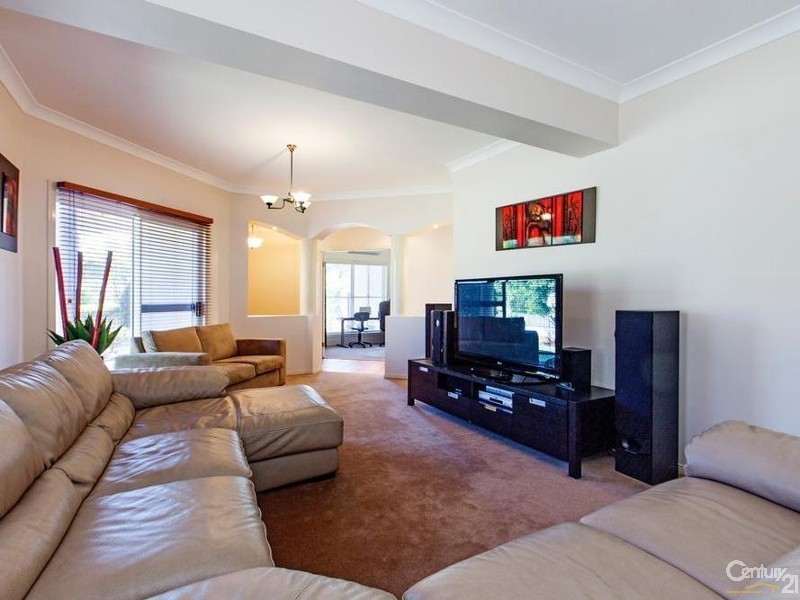 36 Zephyr Court, Birkdale QLD 4159