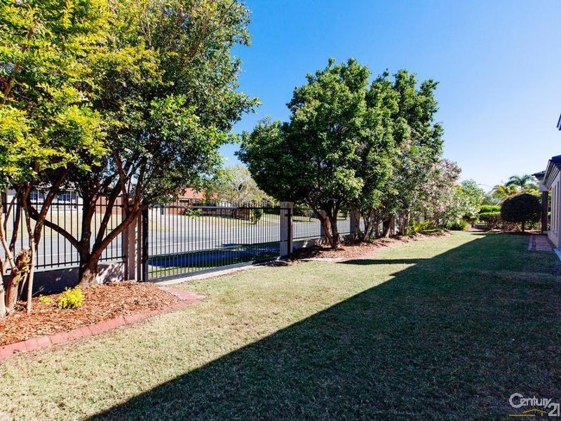 36 Zephyr Court, Birkdale QLD 4159