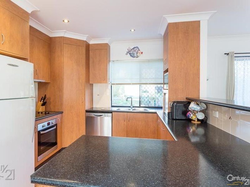 31 Rusbrook Street, Redland Bay QLD 4165