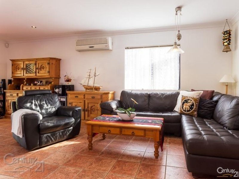 31 Rusbrook Street, Redland Bay QLD 4165