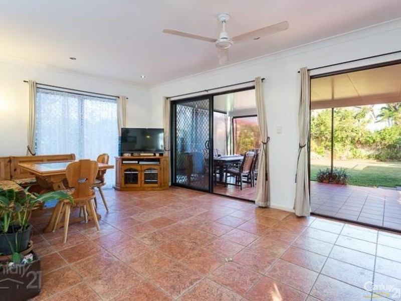 31 Rusbrook Street, Redland Bay QLD 4165