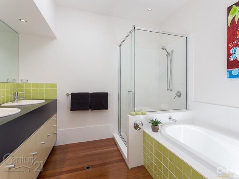 25 Intrepid Drive, Victoria Point QLD 4165