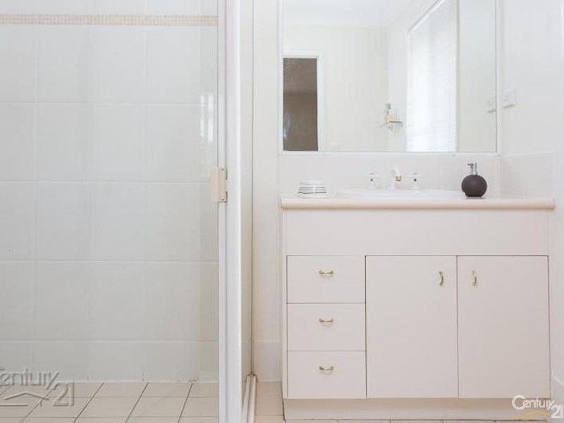 30 Lowe Circuit, Redland Bay QLD 4165