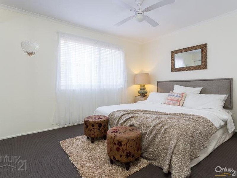 57 Shanahan St, Redland Bay QLD 4165