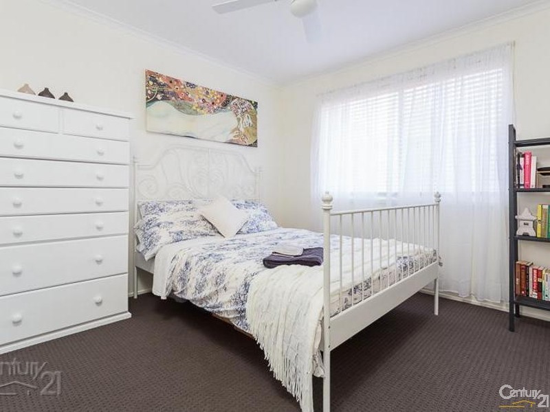 57 Shanahan St, Redland Bay QLD 4165