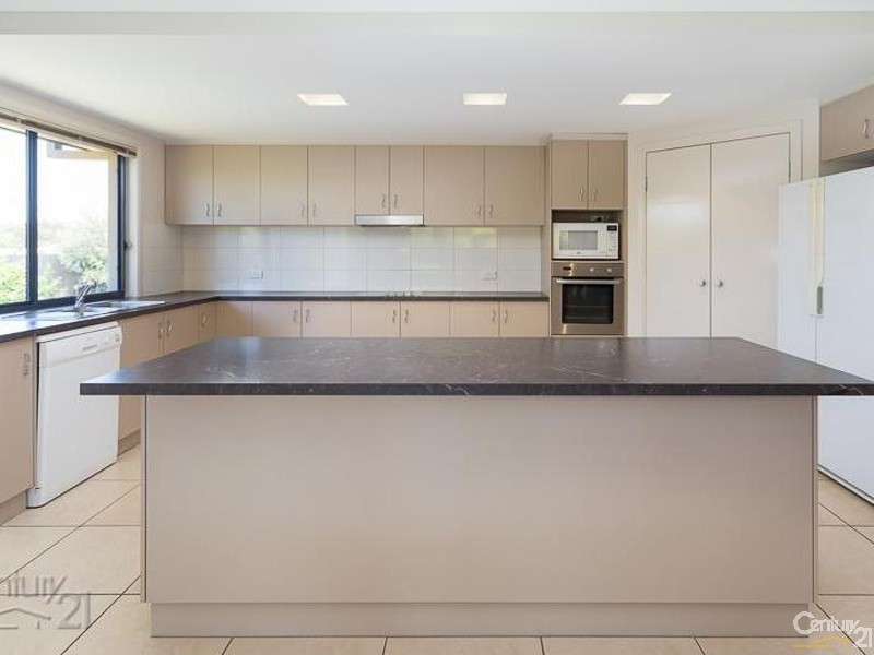 13 Cole Street, Redland Bay QLD 4165