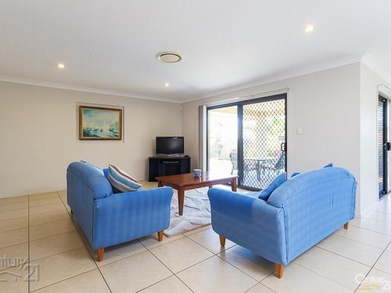 13 Cole Street, Redland Bay QLD 4165