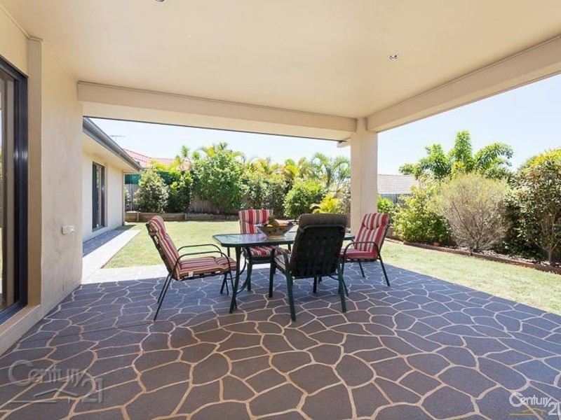 13 Cole Street, Redland Bay QLD 4165