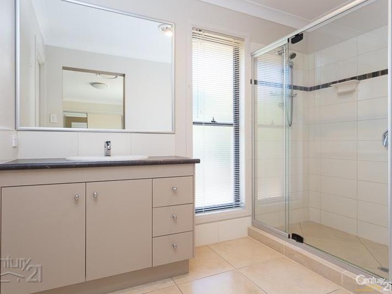 13 Cole Street, Redland Bay QLD 4165