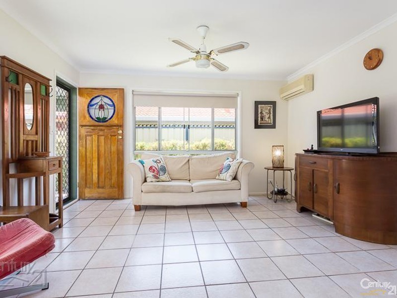 51 Shanahan St, Redland Bay QLD 4165