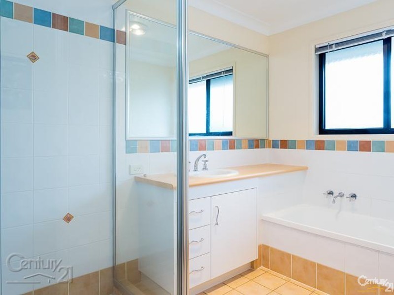 1 Torbay Street, Redland Bay QLD 4165