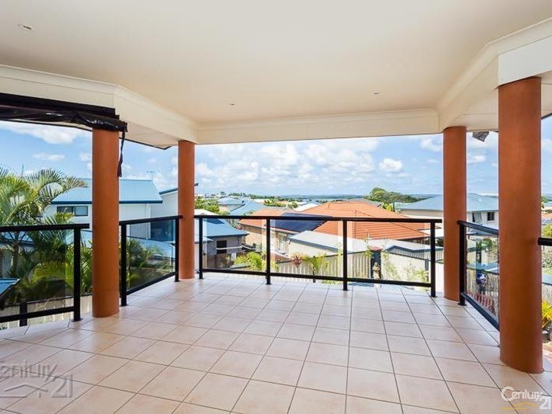 1 Torbay Street, Redland Bay QLD 4165